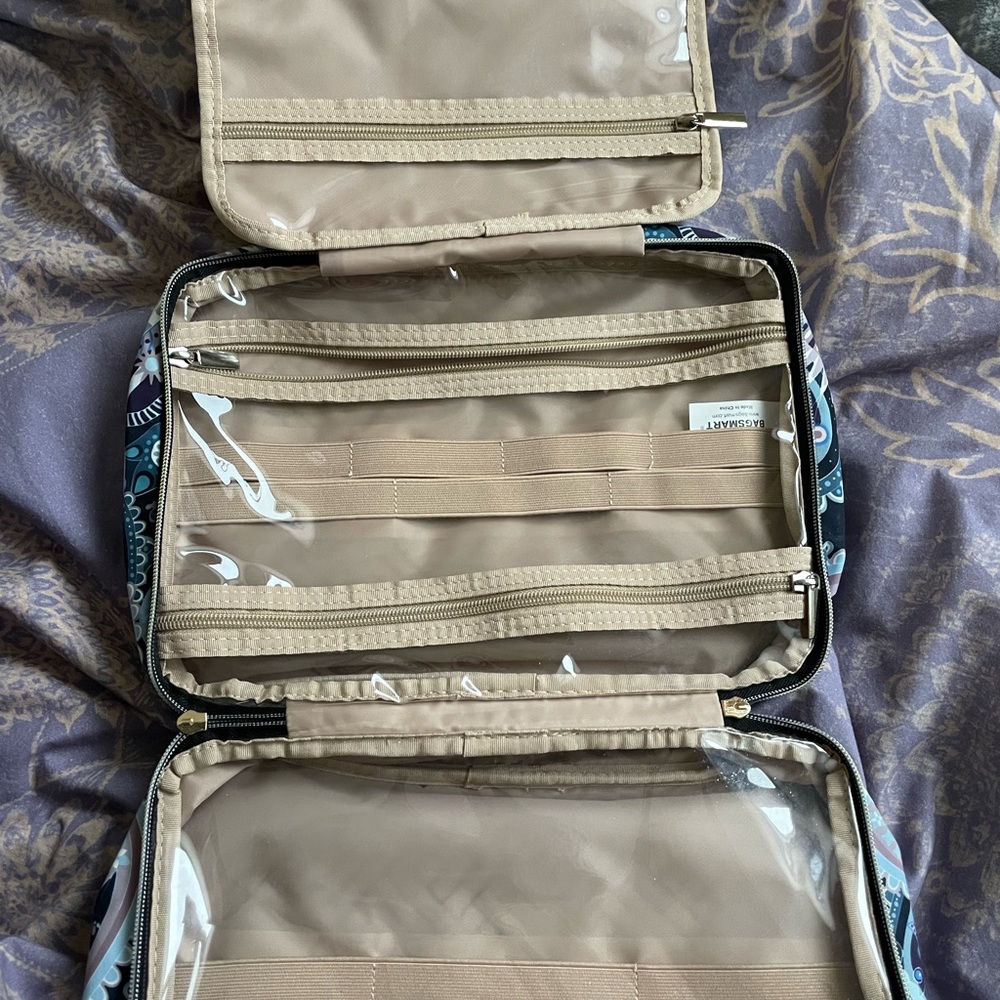 Paisley Bagsmart Toiletry Travel Bag - Picture 8 of 9